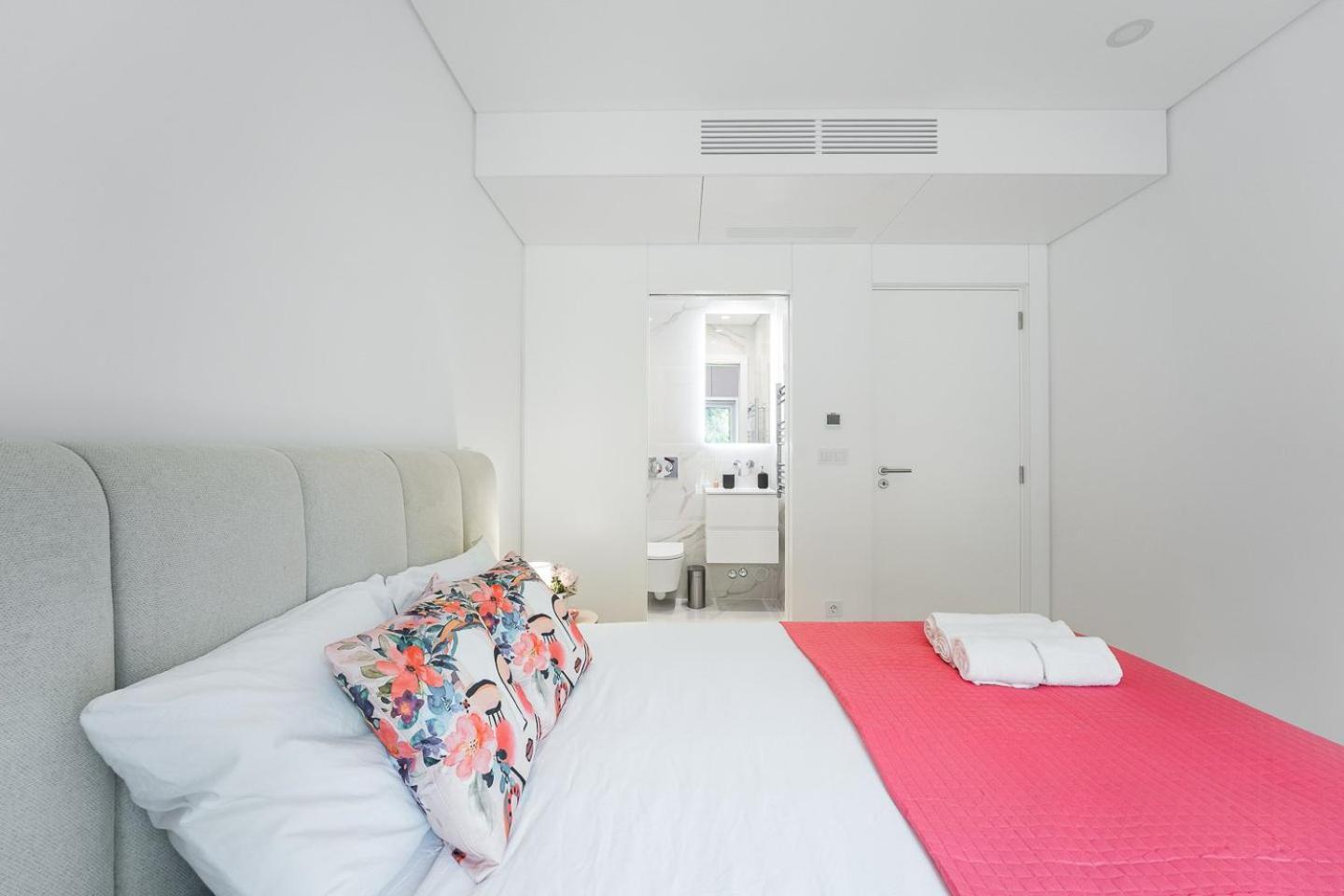 Guestready - Majestic Riverside Terrace In Coimbra Apartment ภายนอก รูปภาพ