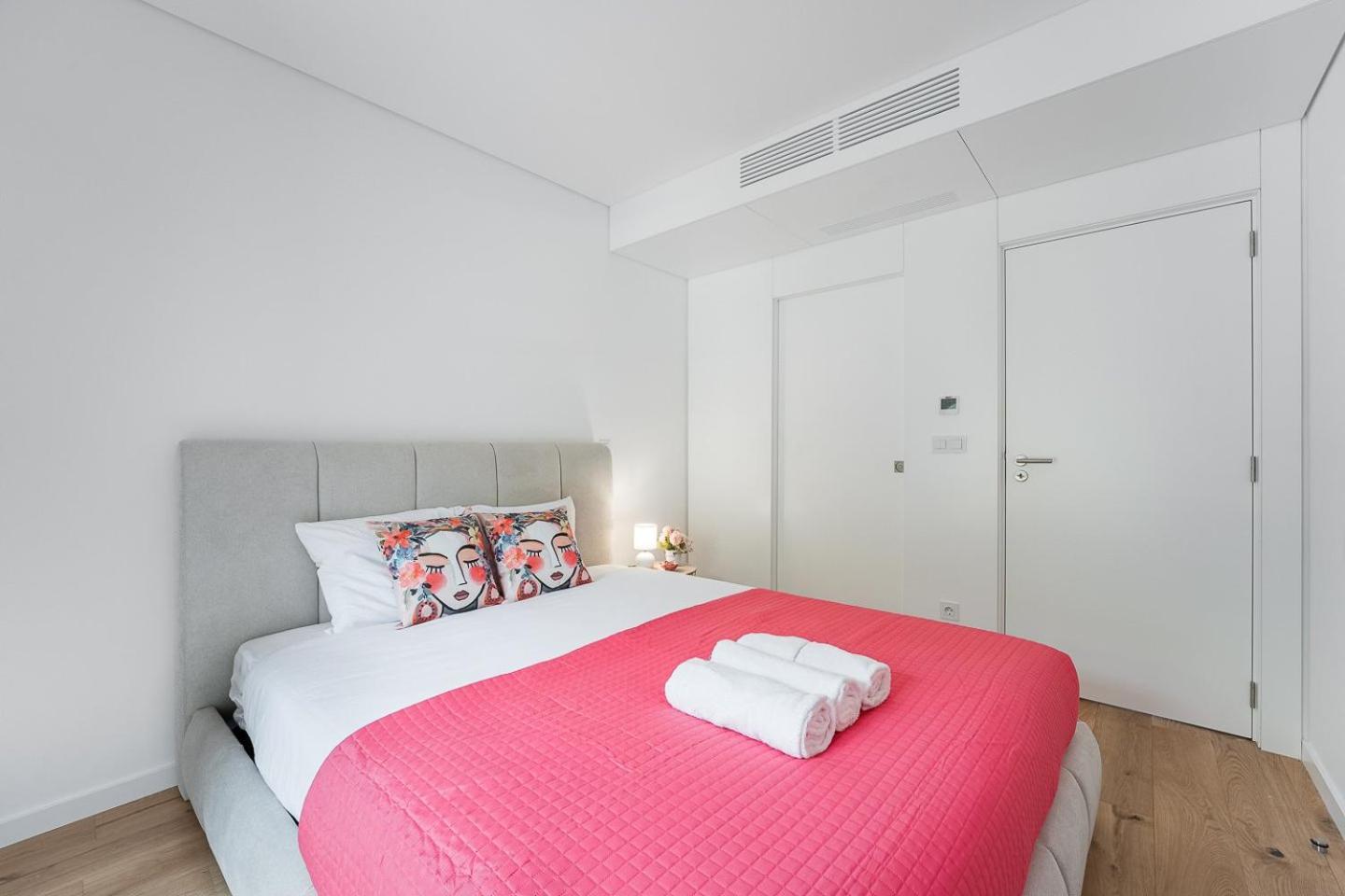 Guestready - Majestic Riverside Terrace In Coimbra Apartment ภายนอก รูปภาพ